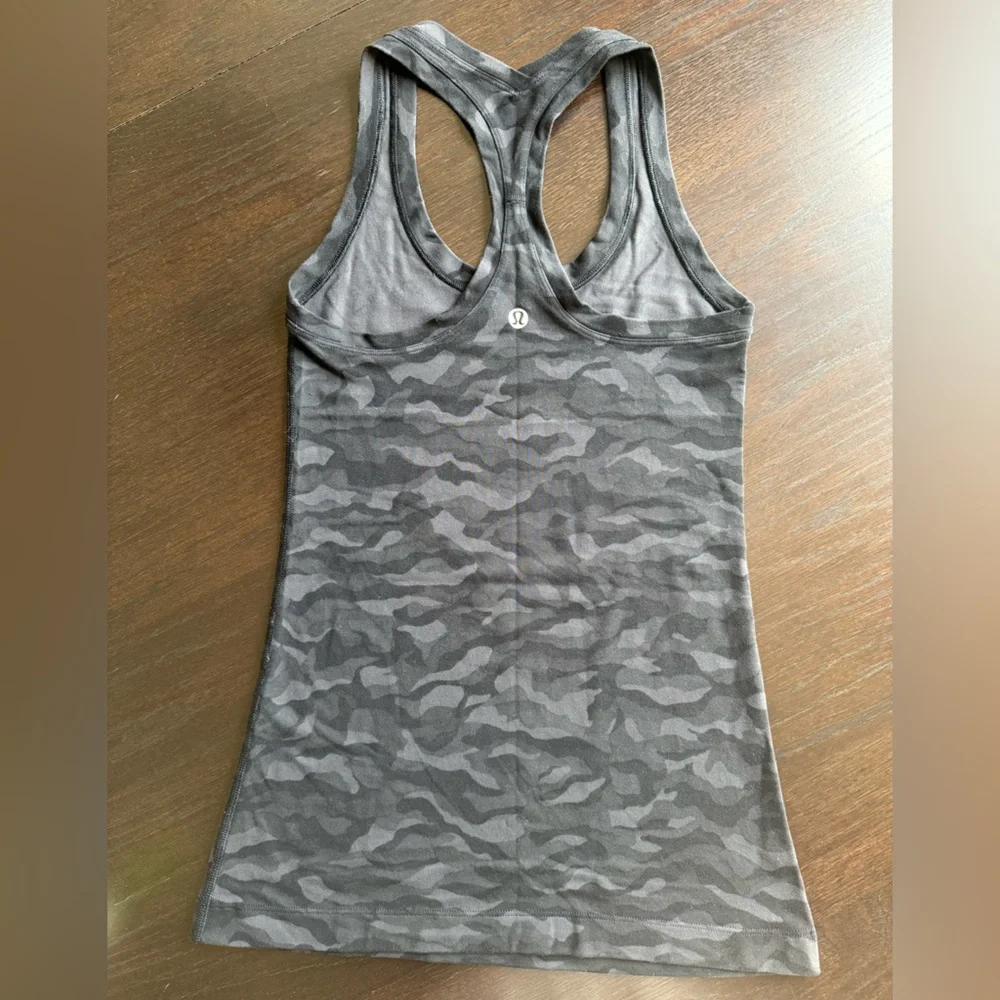 (EUC) Lululemon Cool Racerback II Tank 🖤 - Picture 6 of 7
